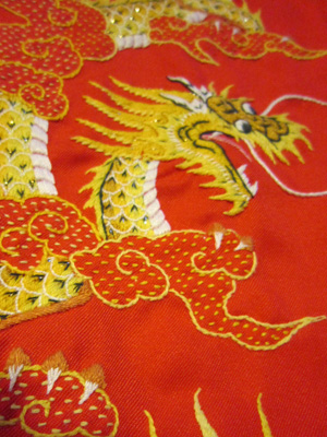 龍の刺繍