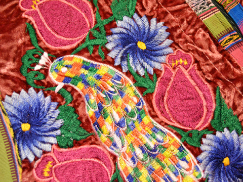 グアテマラ刺繍